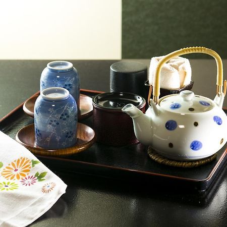 Yugawara-Onsen Komachikan Bagian luar foto