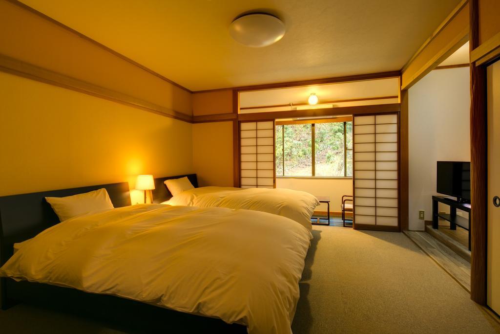 Yugawara-Onsen Komachikan Bagian luar foto